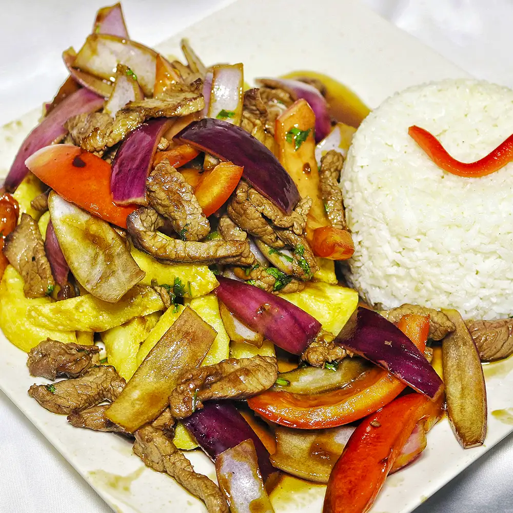 Lomo saltado - Pe De Pisco